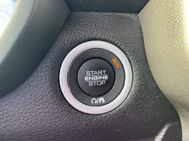 Used 2022 Silver Ram Big Horn/Lone Star image 24