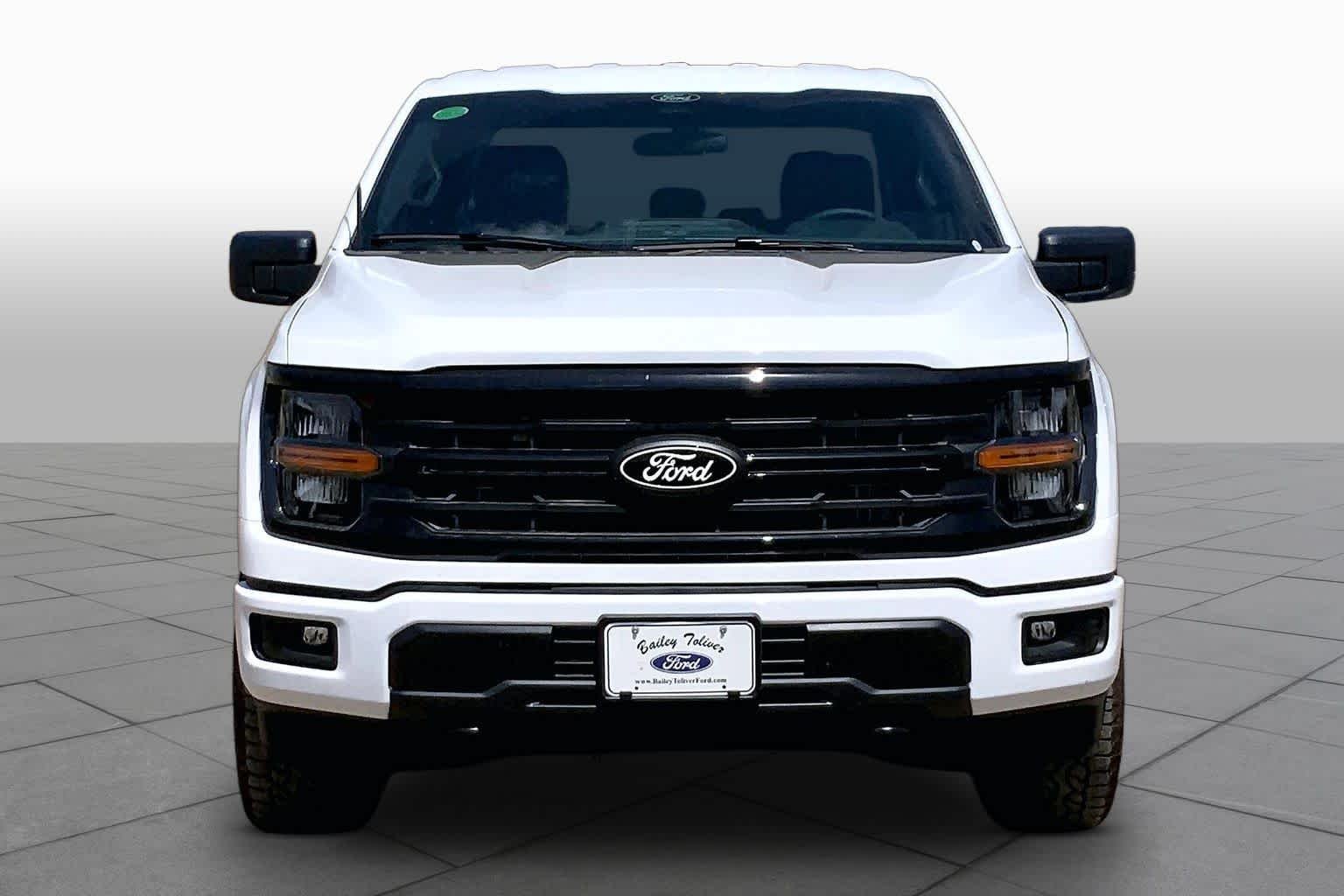 New 2026 Oxford White Ford XLT image 3