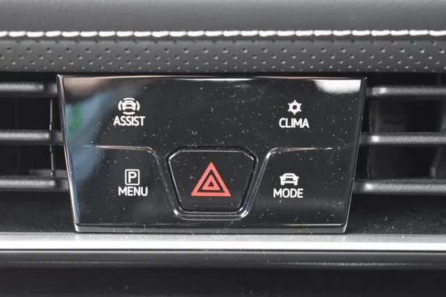 Used 2026 Black Volkswagen 2.0T SE w/Technology image 34
