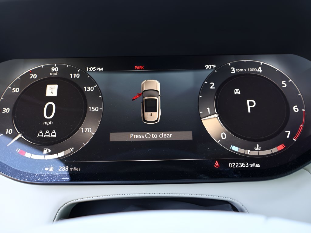 Used 2023 Batumi Gold Premium Metallic Land Rover SE image 34