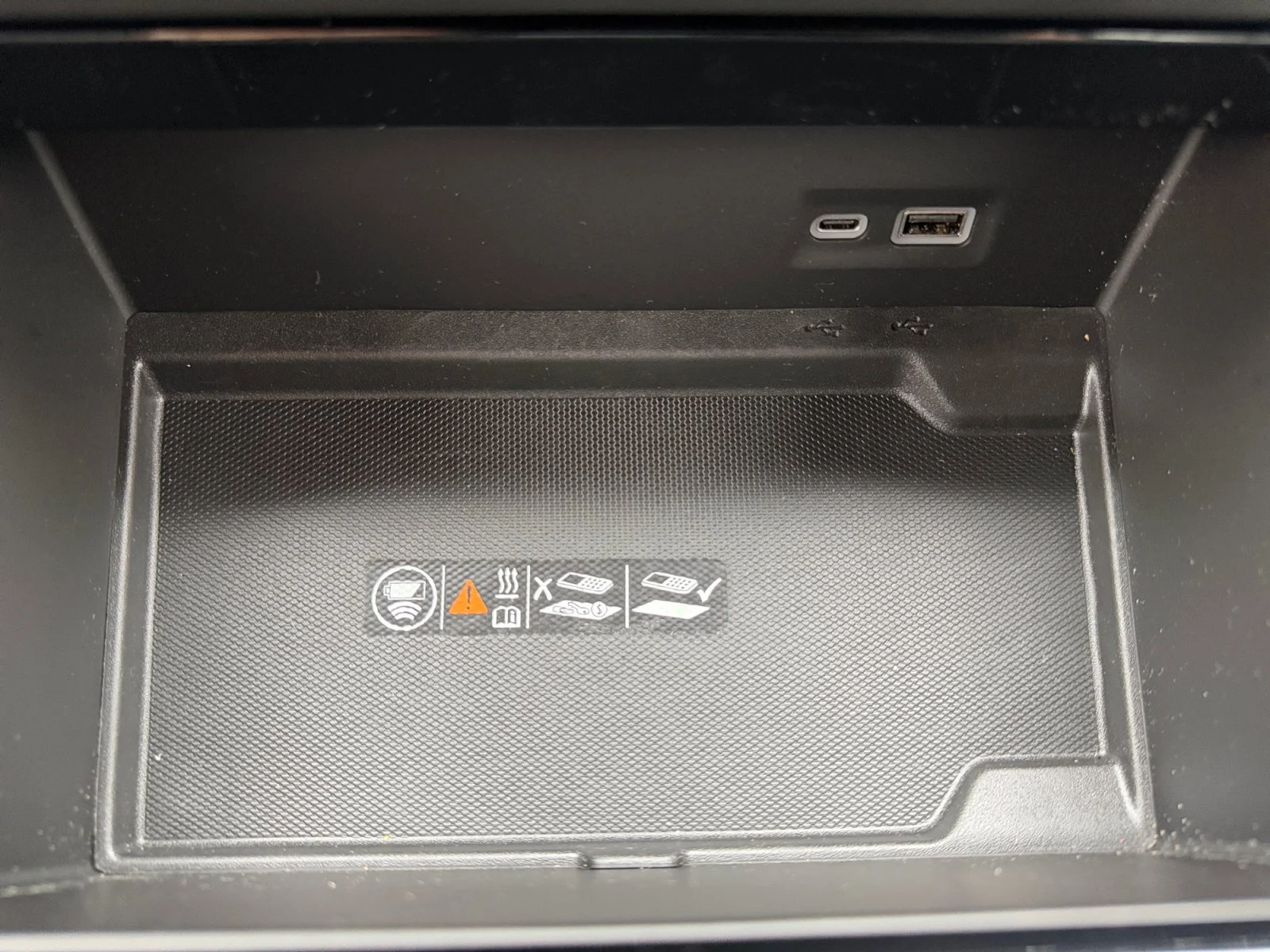 Used 2026 Summit White GMC AT4 image 16