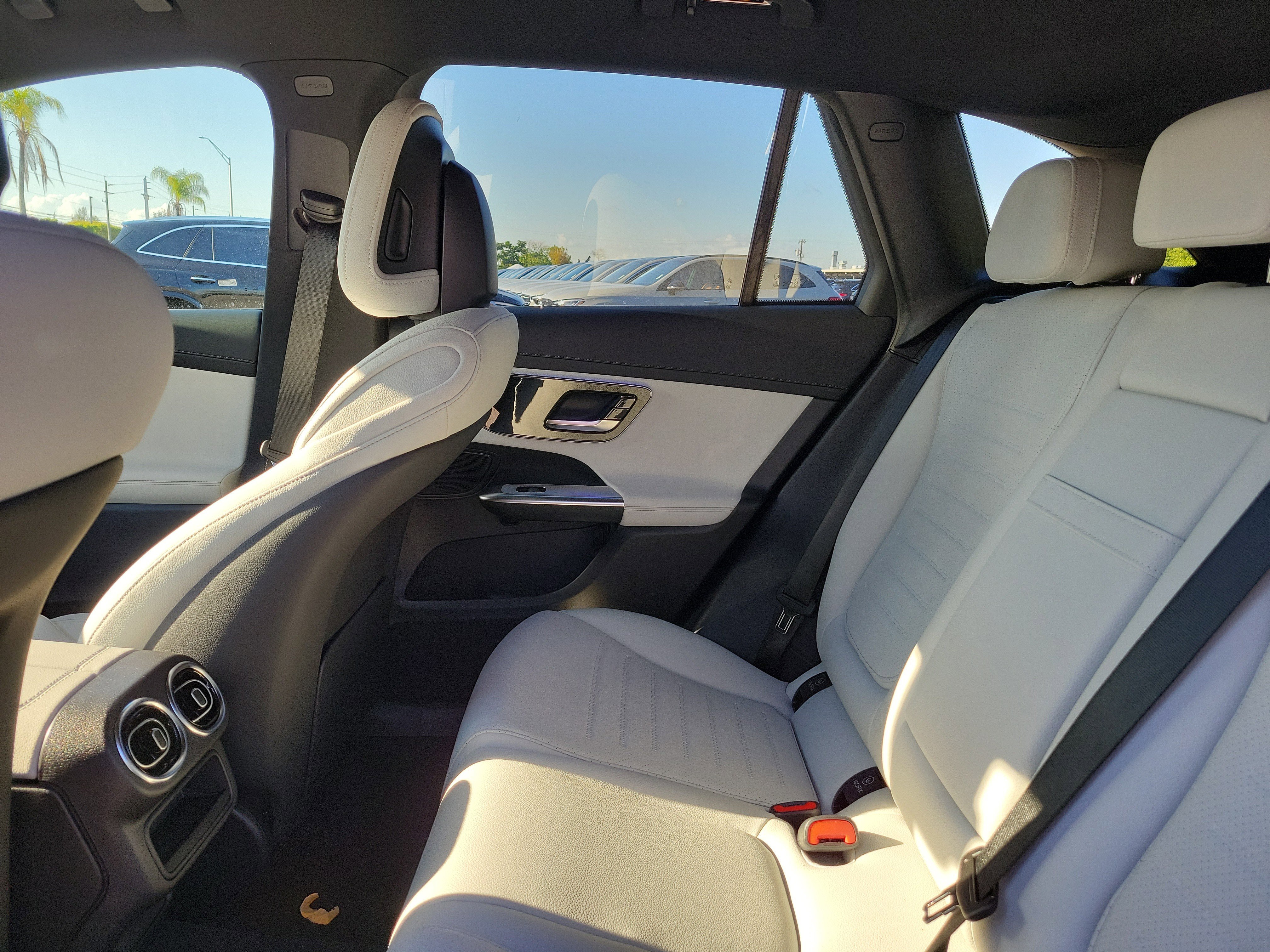 New 2026 Black Mercedes-Benz GLC 300 image 40