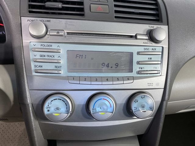 Used 2009 Beige Toyota LE image 18