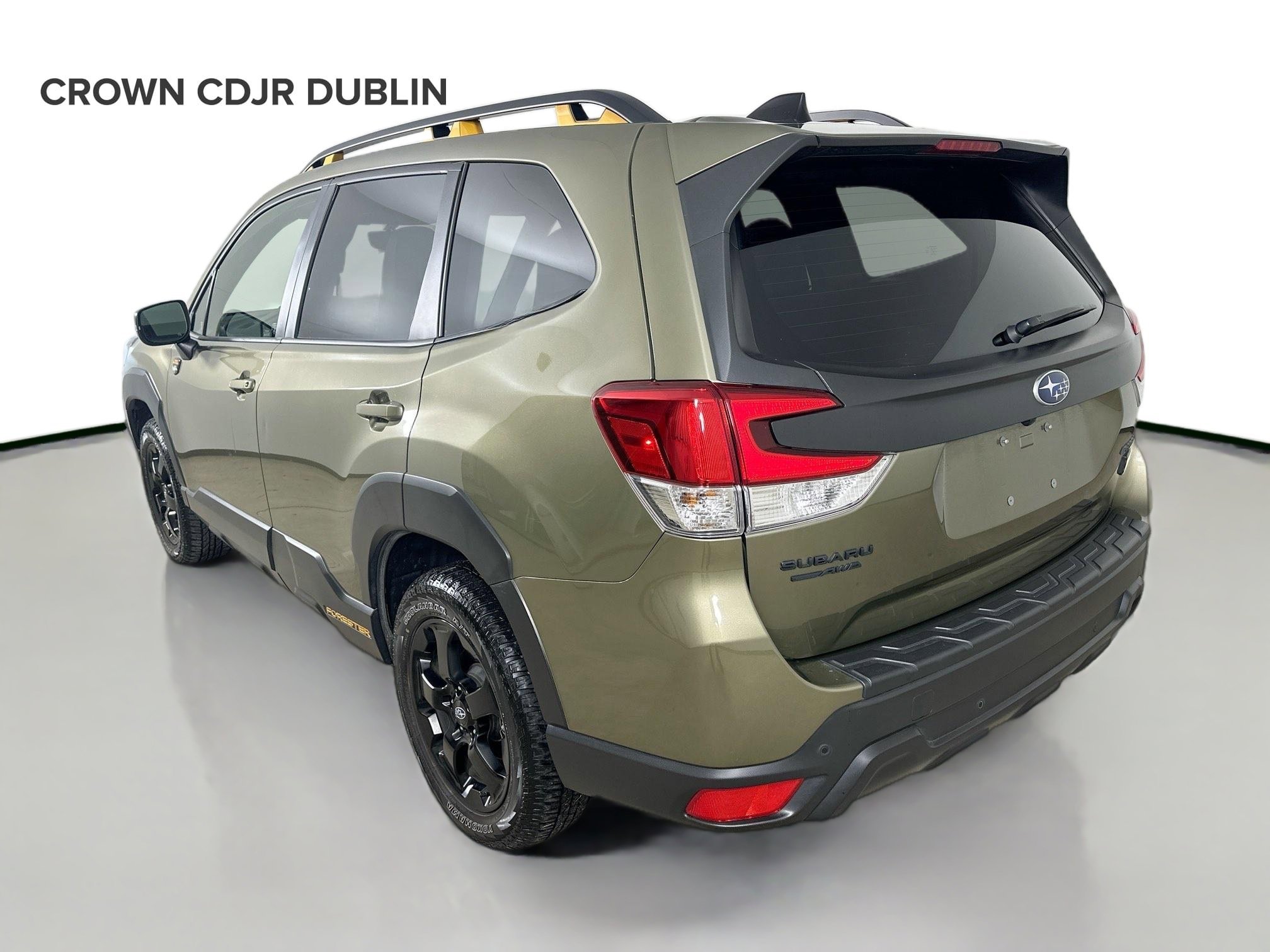 Used 2025 Autumn Green Metallic Subaru Wilderness image 7