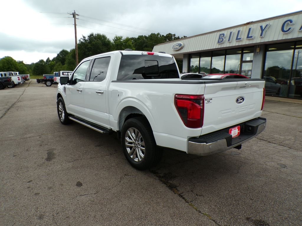 New 2026 Oxford White Ford XLT image 5
