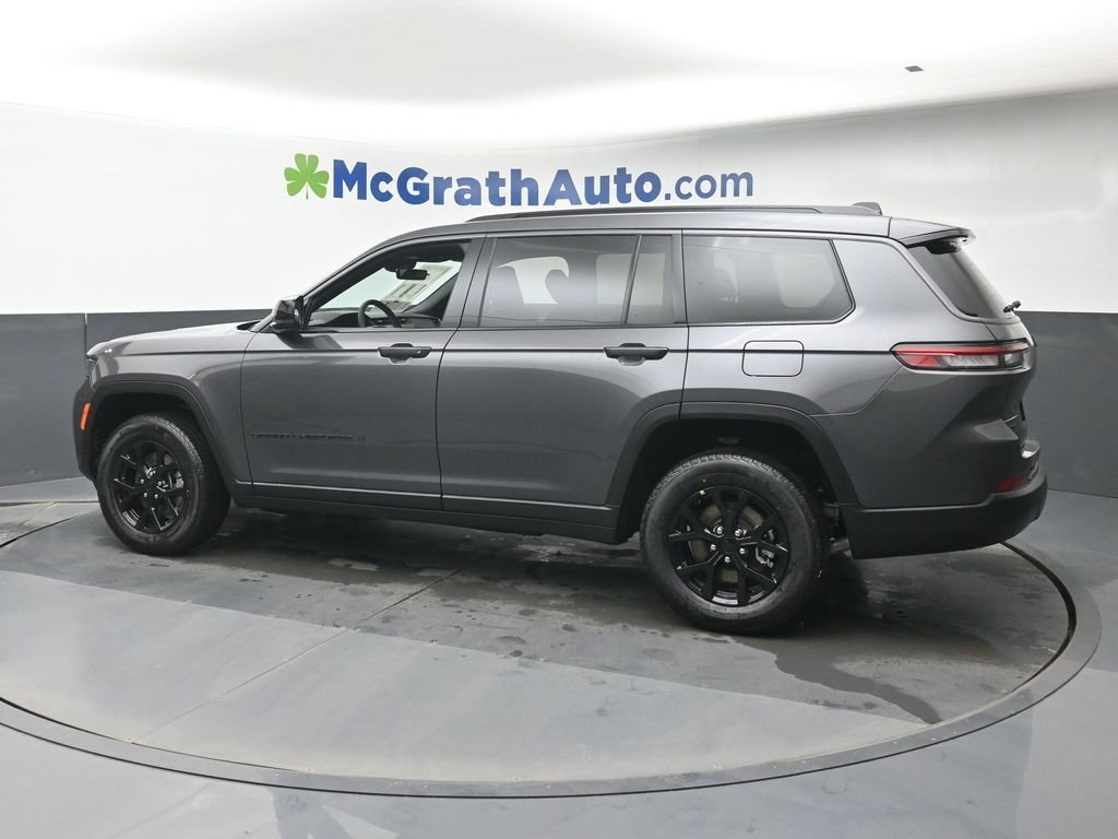 New 2026 Baltic Gray Metallic Clear-Coat Exterior Paint Jeep Altitude image 26