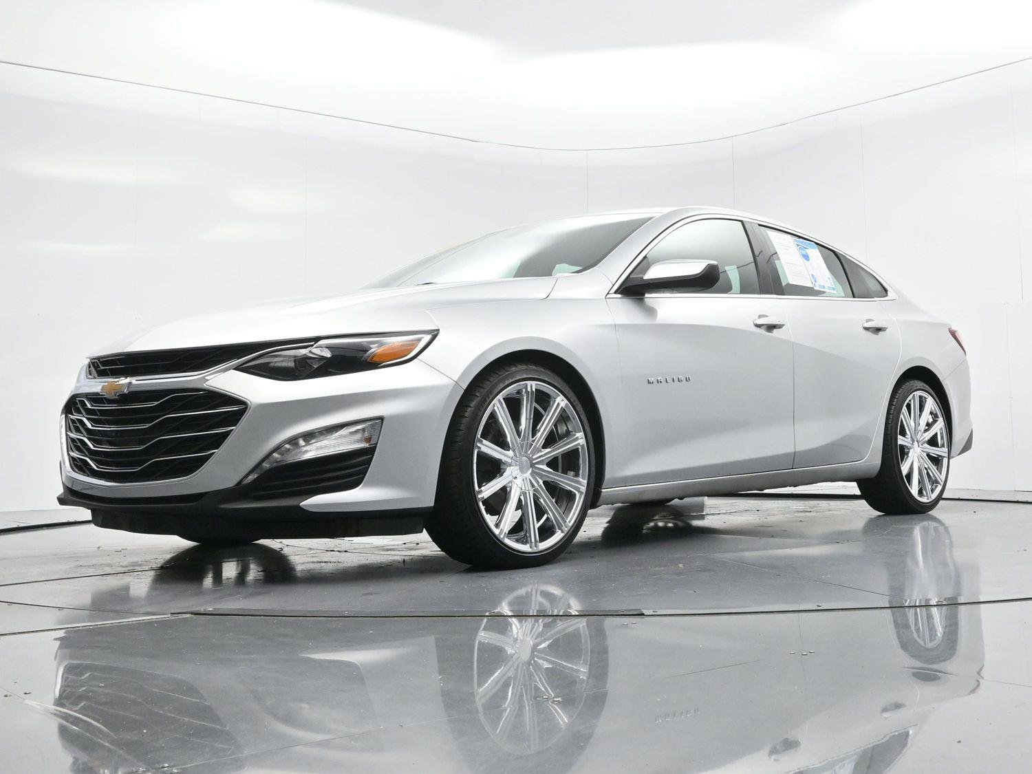 Used 2021 SILVER ICE METALLIC Chevrolet LT image 47
