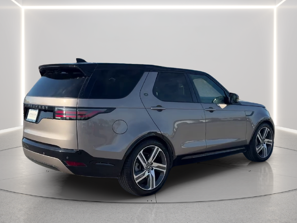 Used 2024 Lantau Bronze Metallic Land Rover Dynamic SE image 5