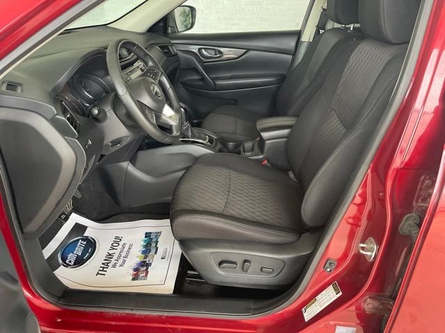 Used 2018 Red Nissan SV image 15