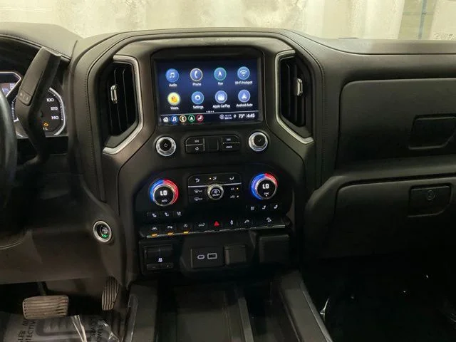 Used 2021 Red GMC AT4 image 17