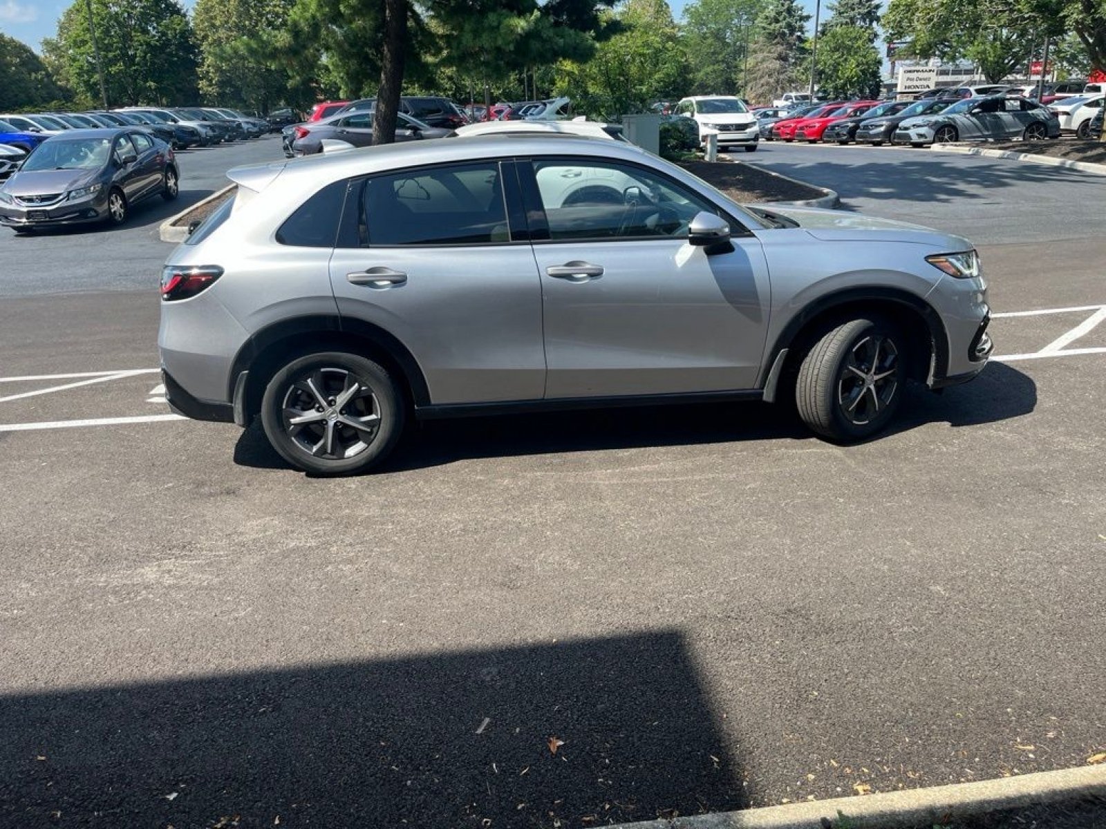 Certified Used 2025 Lunar Silver Metallic Honda EX-L image 9