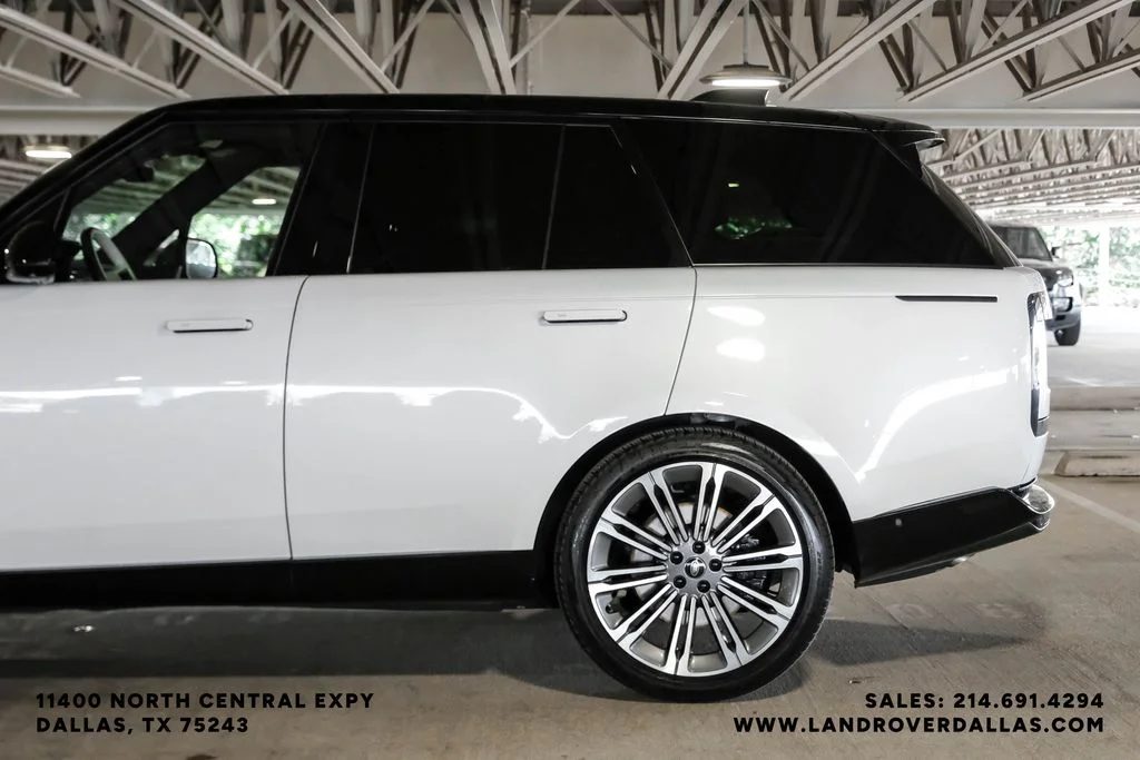 2024 Land Rover Range Rover SE - Photo 13