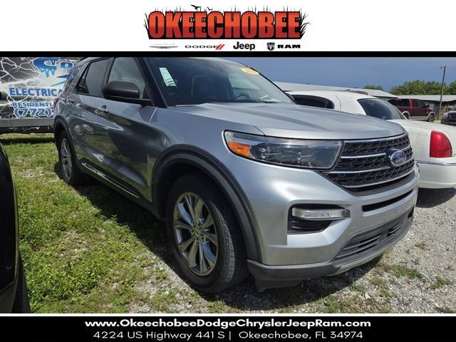 Used 2020 Iconic Silver Metallic Ford XLT image 1