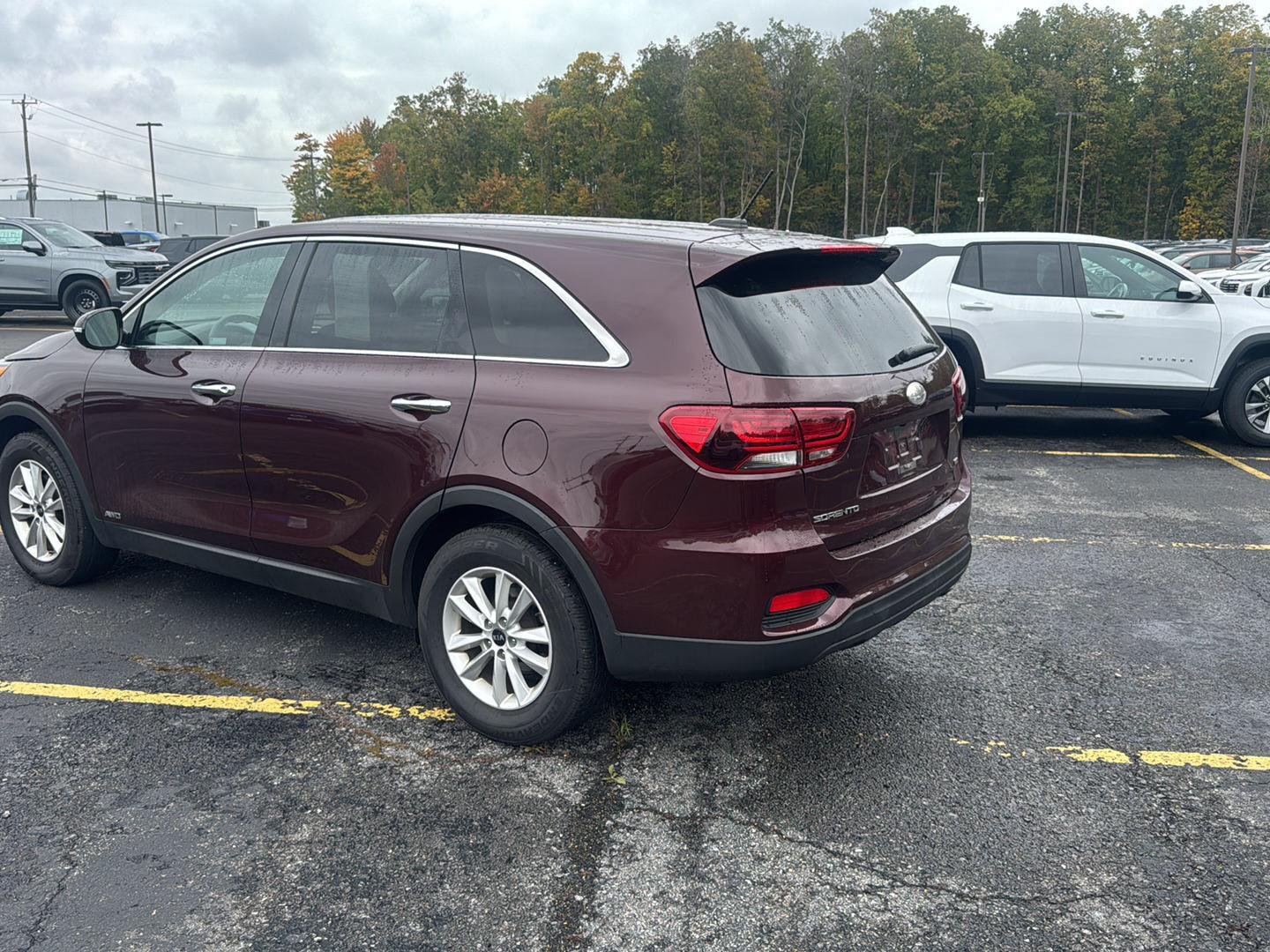 Used 2019 Sangria Kia LX image 6