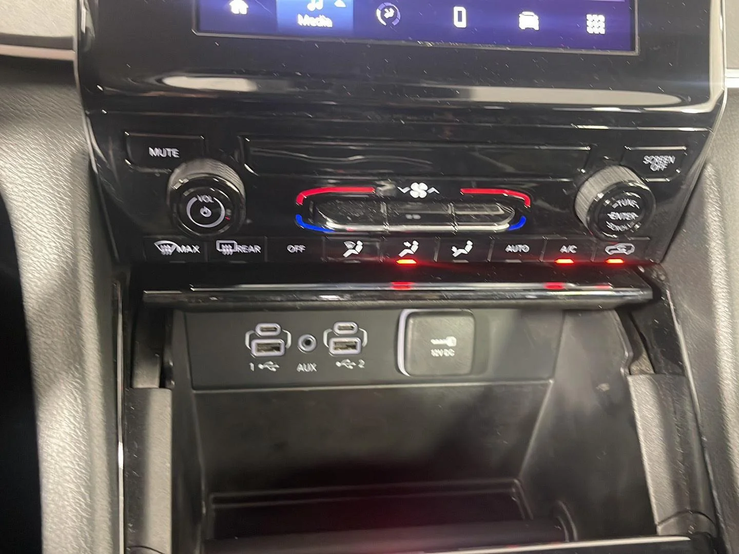 Used 2023 Silver Zynith Jeep Laredo image 20