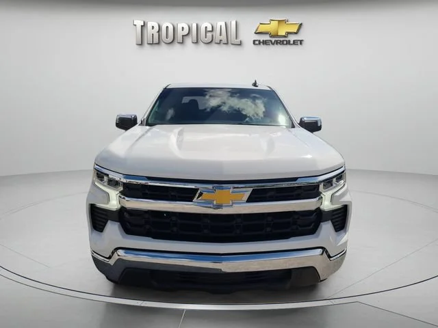 Used 2023 SUMMIT WHITE Chevrolet LT image 8