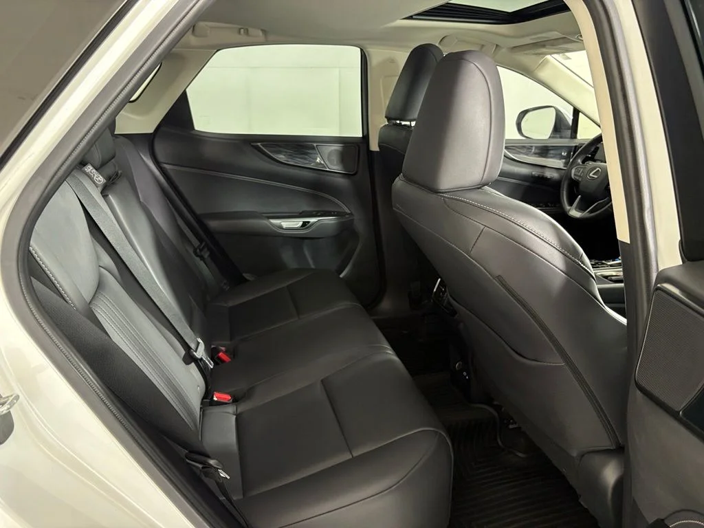 Used 2024 White Lexus 350 Premium image 47