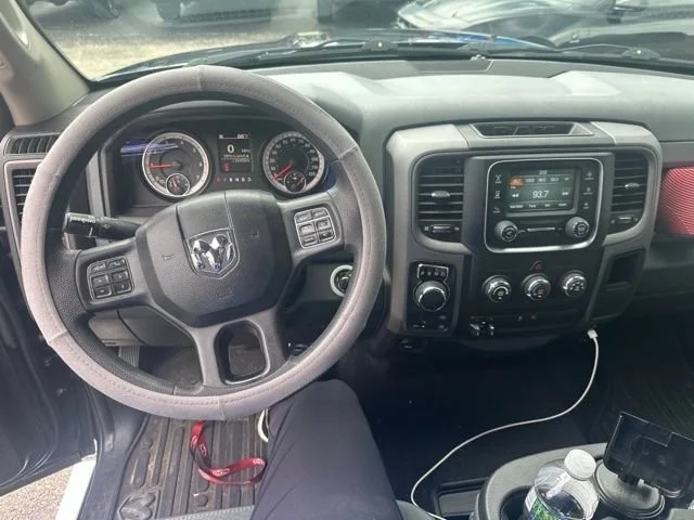Used 2017 True Blue Pearlcoat Ram Tradesman image 17