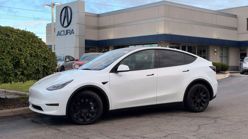 2023 Tesla Model Y Long Range