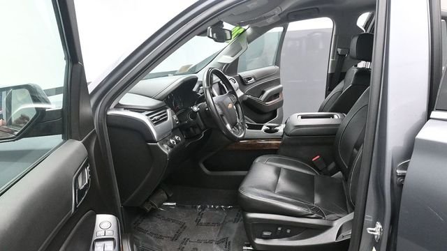 Used 2020 Gray Chevrolet LT image 30