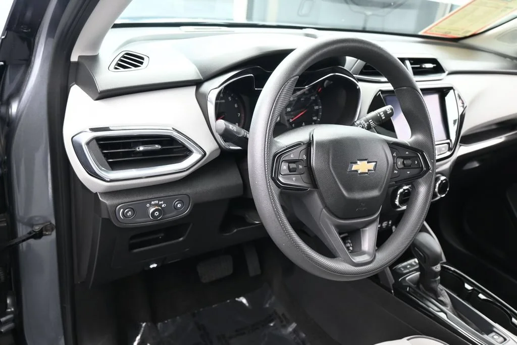 Used 2021 Satin Steel Metallic Chevrolet LT image 14
