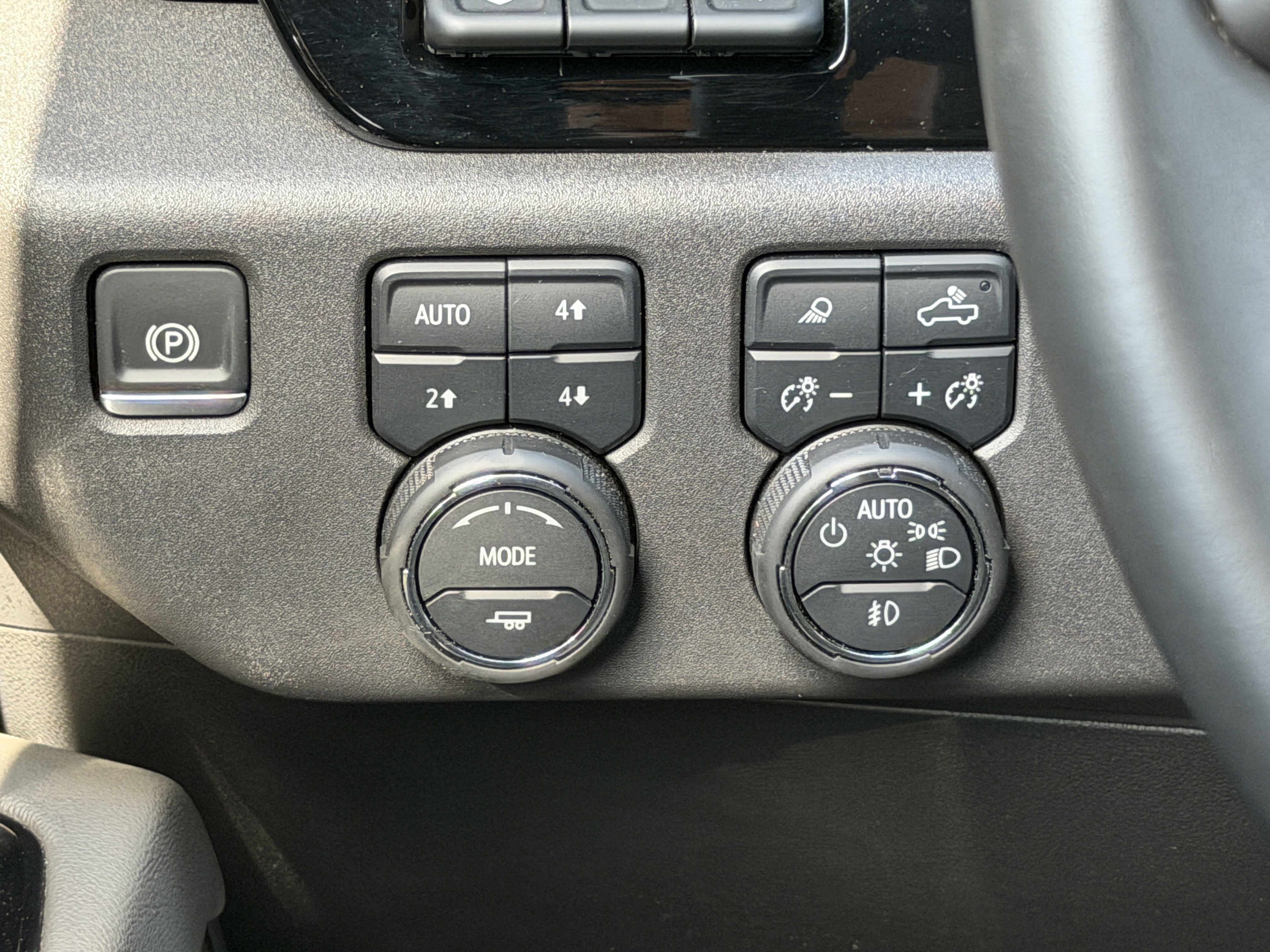 2024 Chevrolet Silverado 1500 ZR2 - Photo 14