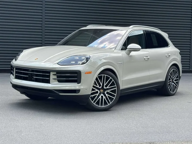 2025 Porsche Cayenne E-Hybrid 