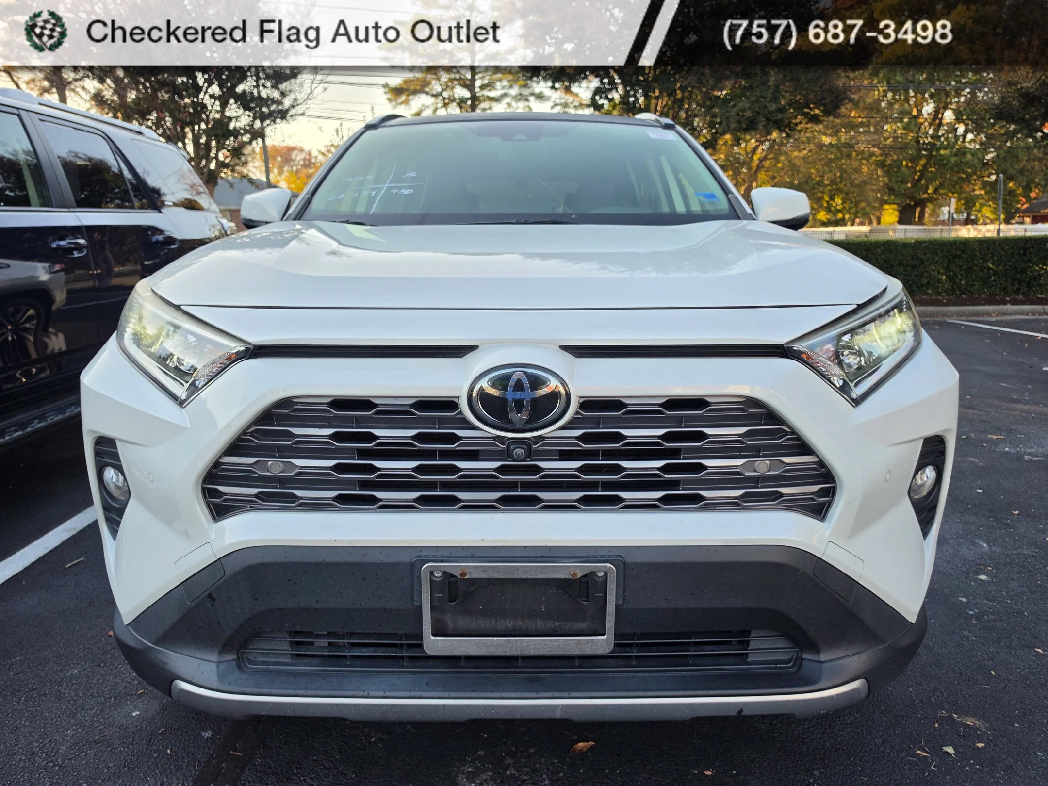 Used 2019 Blizzard Pearl Toyota Limited image 2