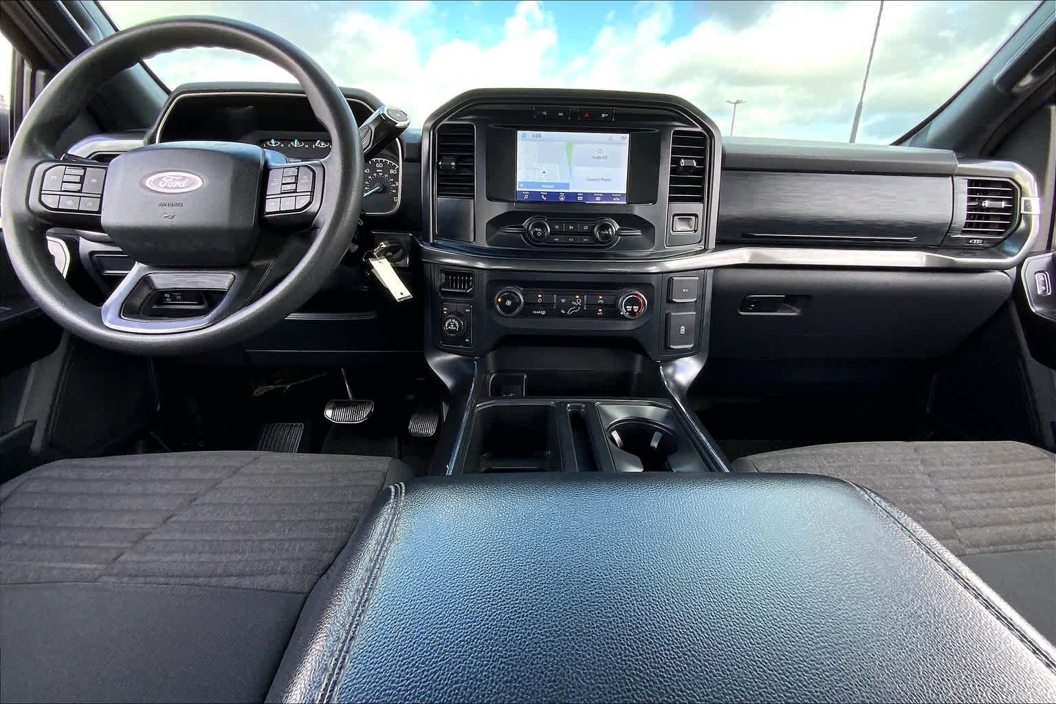 Used 2021 Velocity Blue Ford XL image 15