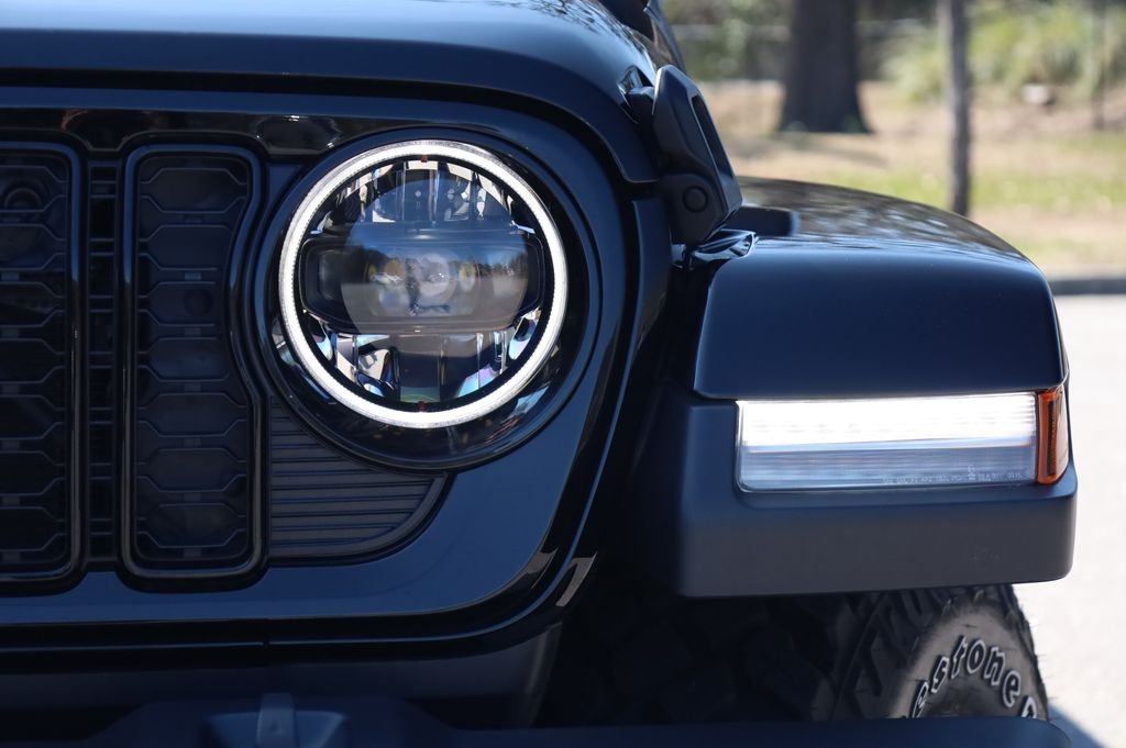 2025 Jeep Gladiator Willys - Photo 17