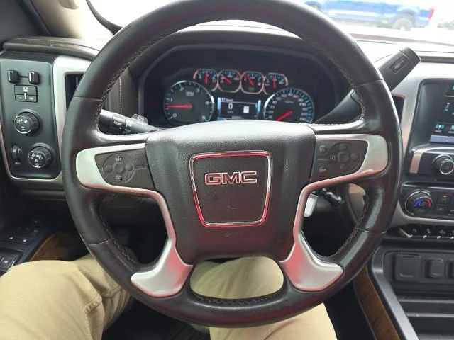 Used 2019 Red GMC SLT image 13