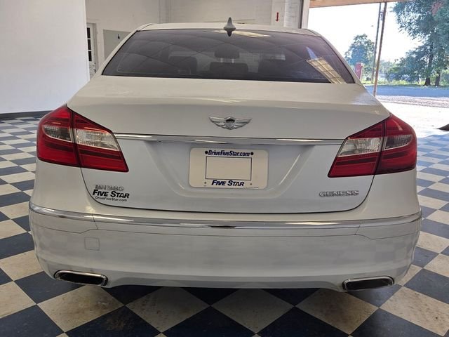 Used 2014 White Hyundai 3.8 image 11