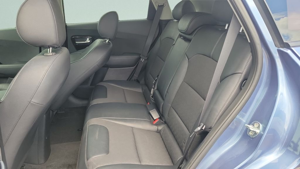 2022 Kia Niro EX - Photo 10