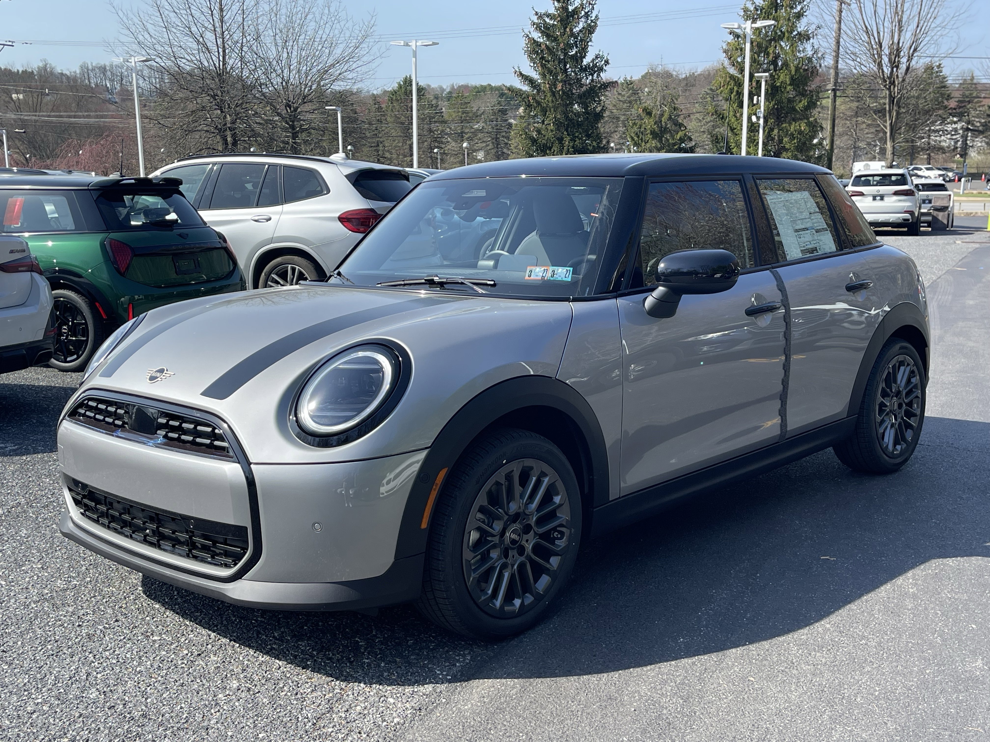 2026 MINI Hardtop's photo