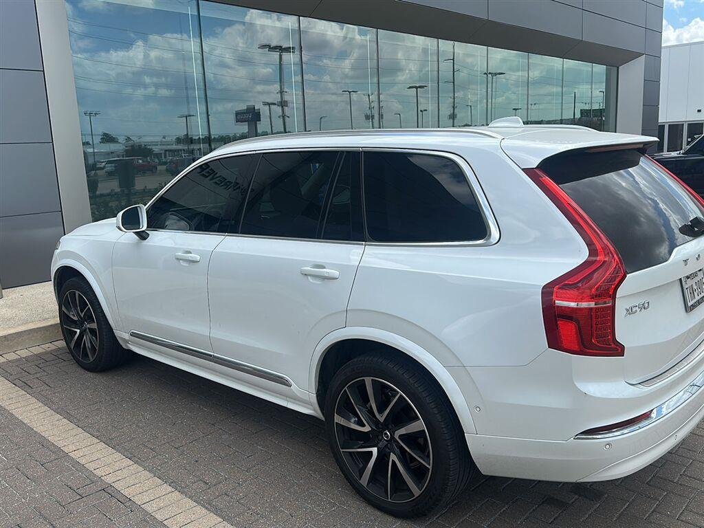 Used 2024 Crystal White Metallic Volvo Plus Bright Theme image 6