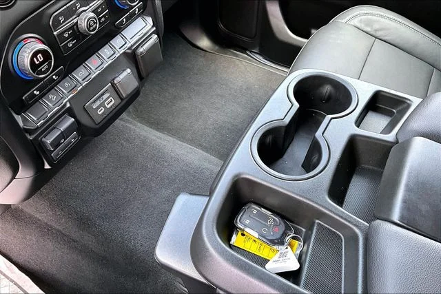 Used 2020 White Chevrolet LT image 18
