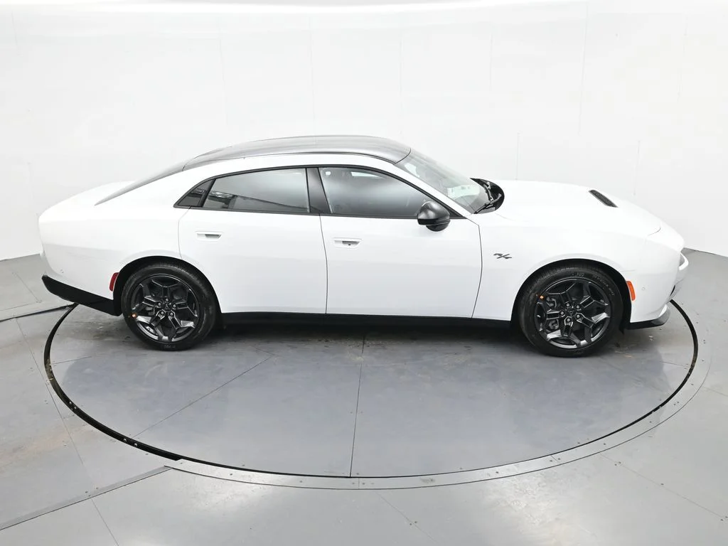 New 2026 White Knuckle Exterior Paint Dodge R/T image 26