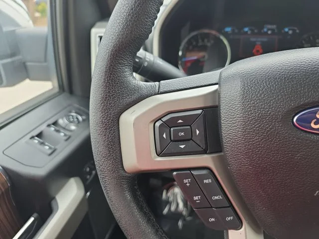 Used 2016 White Ford Lariat image 17
