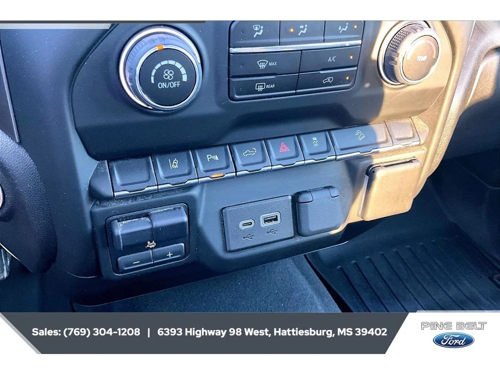 Used 2024 Summit White Chevrolet Custom image 24