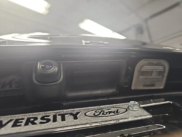 Used 2025 Black Hyundai SEL image 13