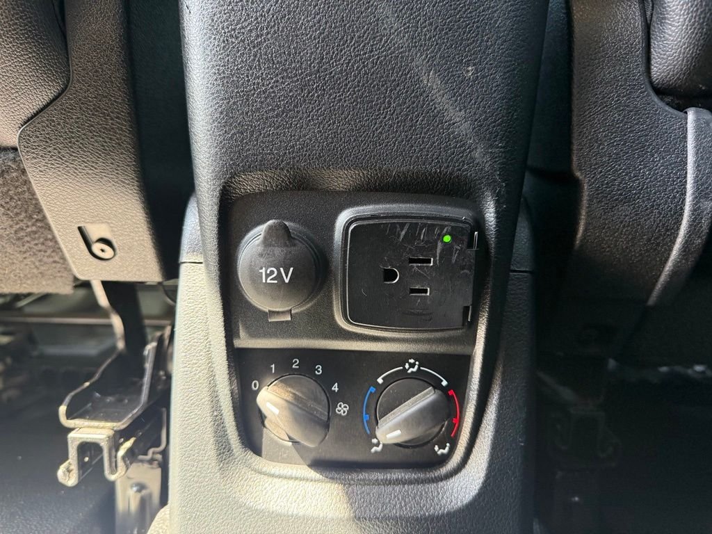 Used 2023 Frozen White Ford XL image 16