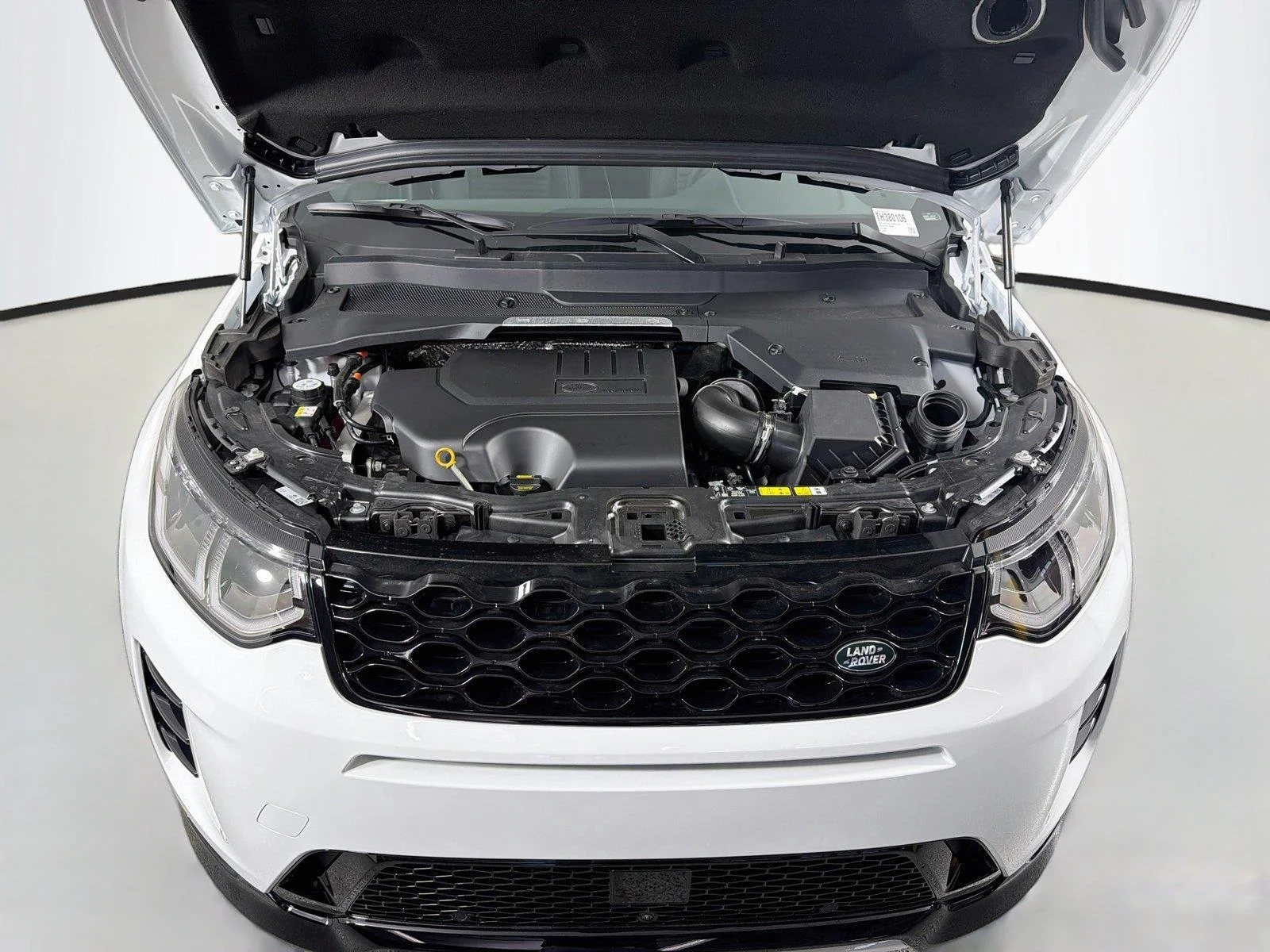 New 2026 Fuji White Land Rover Landmark Edition image 32
