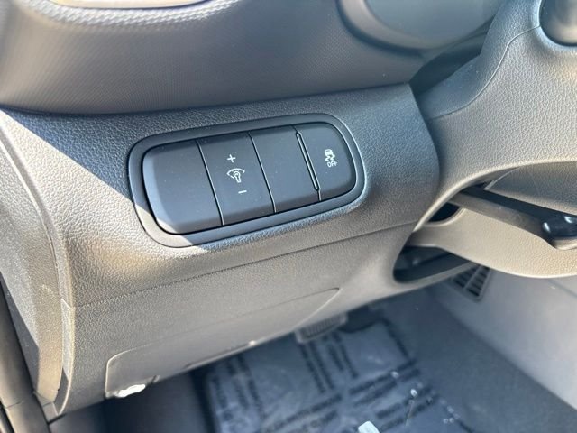 New 2026 Onyx Black Hyundai SE image 15