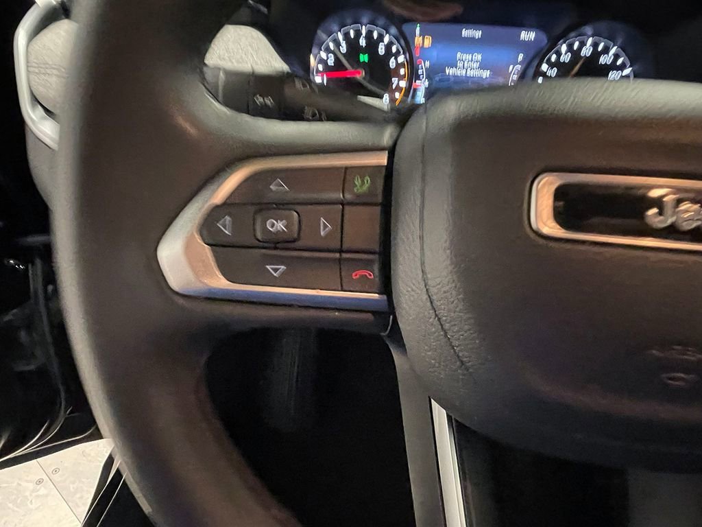 Used 2024 Black Jeep Latitude image 33