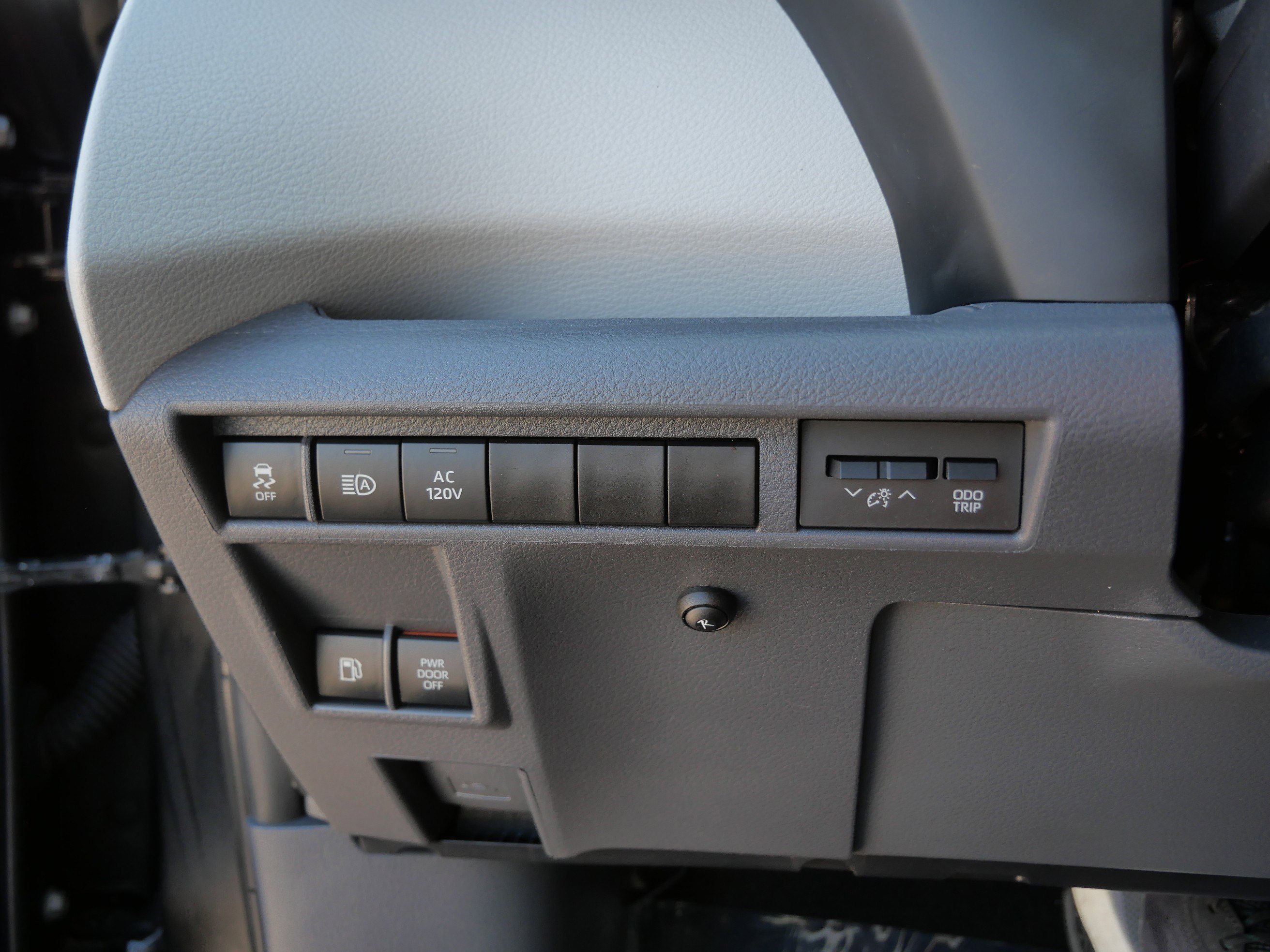 Used 2024 Midnight Black Metallic Toyota XLE image 32