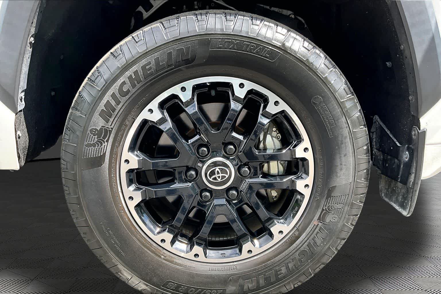 Used 2023 Ice Cap Toyota SR5 image 11