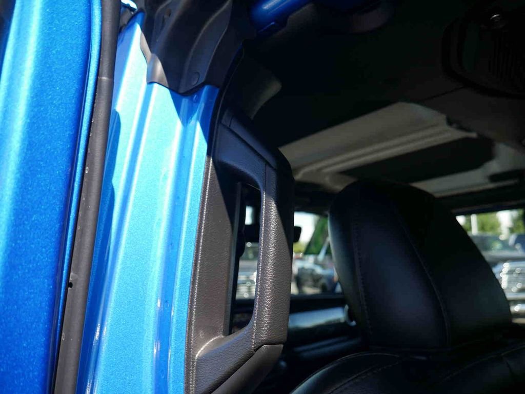 Used 2022 Blue Jeep Unlimited Sahara Altitude image 19