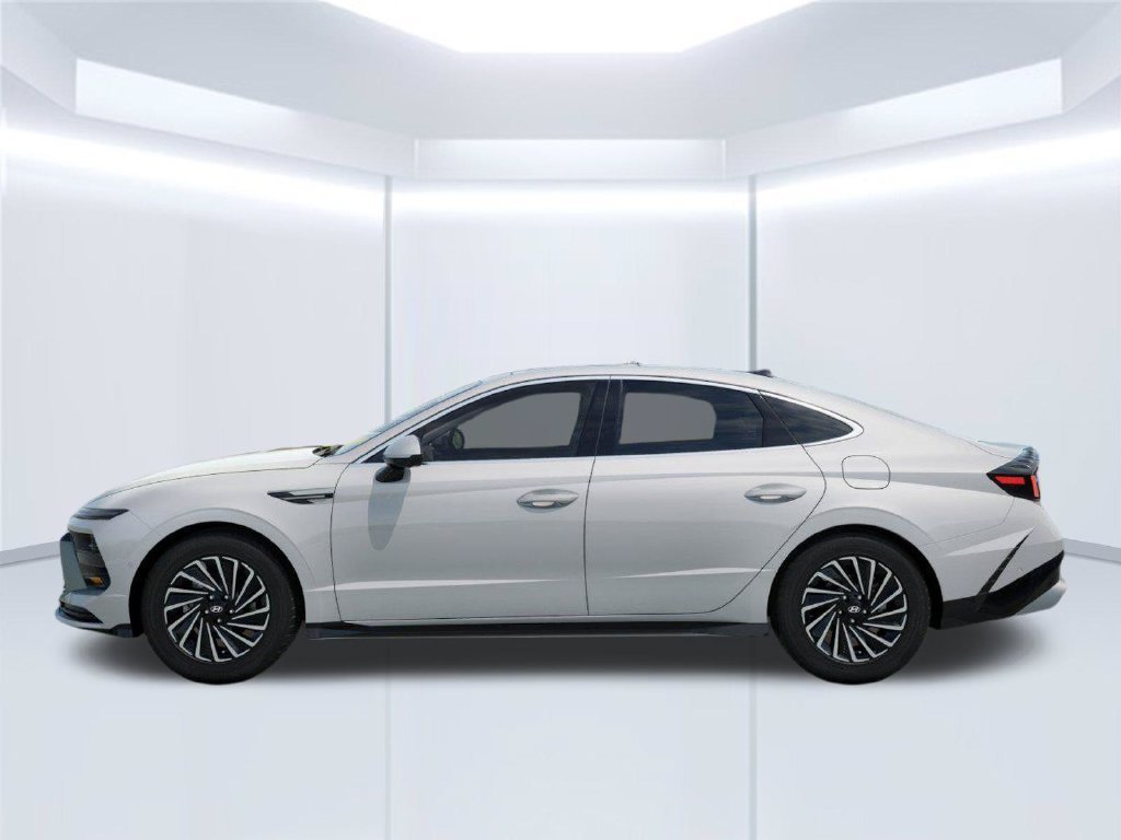 New 2026 White Hyundai Limited image 3