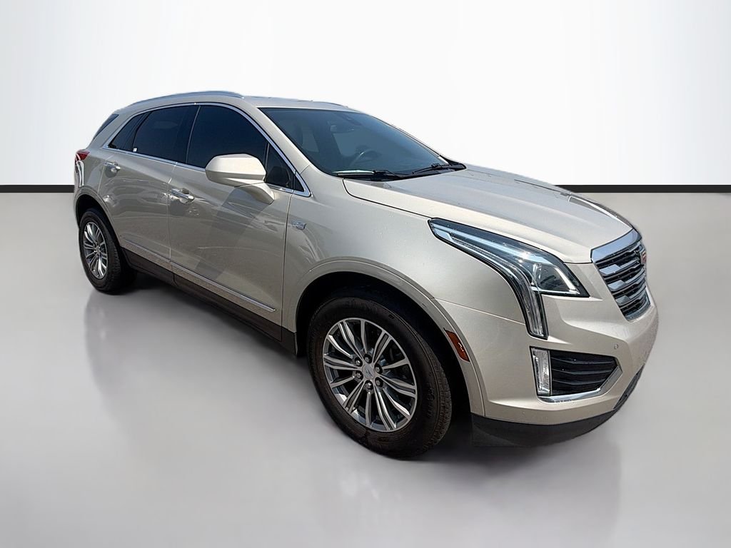 Used 2017 Silver Cadillac Luxury image 3