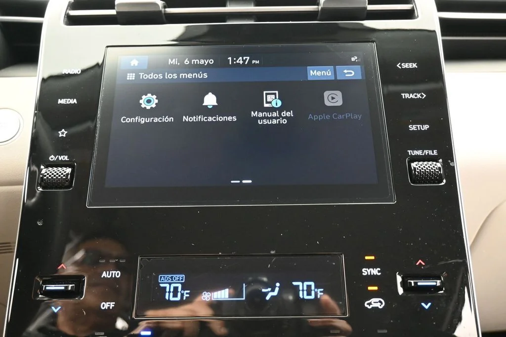 Used 2024 White Pearl Hyundai SEL image 21